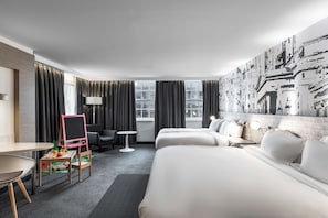 Chambre familiale | Literie de qualité, coffre-fort pour ordinateur portable, bureau