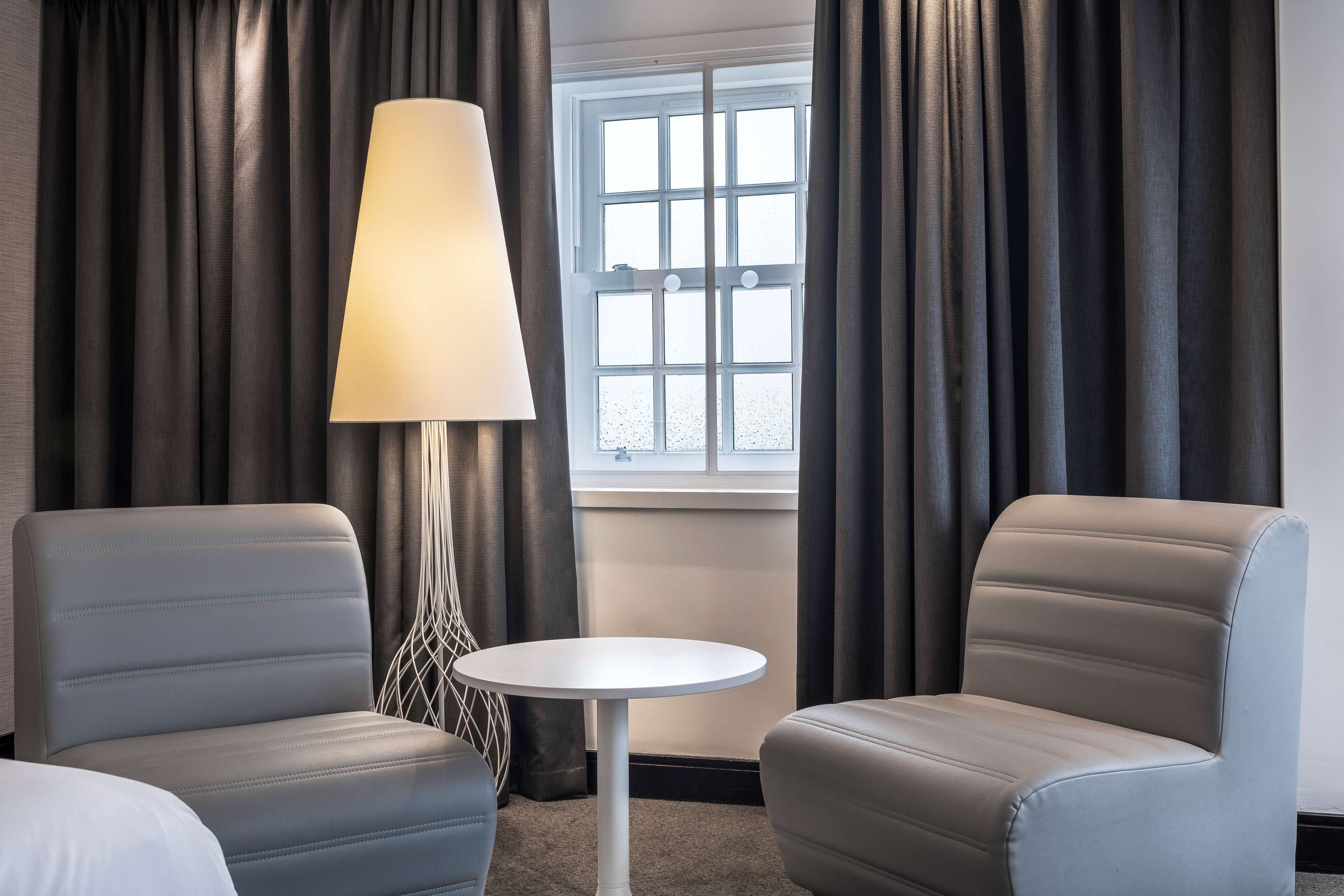 1 bedroom, premium bedding, in-room safe, desk