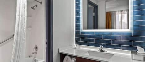 Premium bedding, in-room safe, desk, laptop workspace
