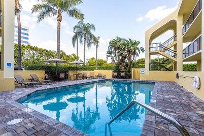 Quality Inn Palm Beach International Airport
