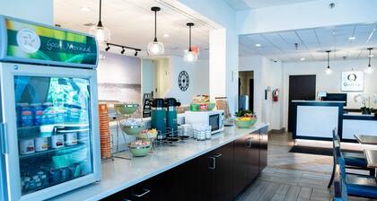 Quality Inn Palm Beach International Airport