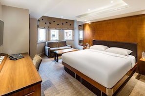 Egyptian cotton sheets, premium bedding, in-room safe, desk - Radisson Blu Hotel, London Tottenham Court Road (London)