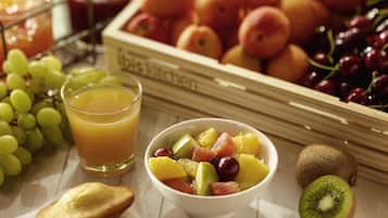 Desayuno buffet todos los días (con cargo)