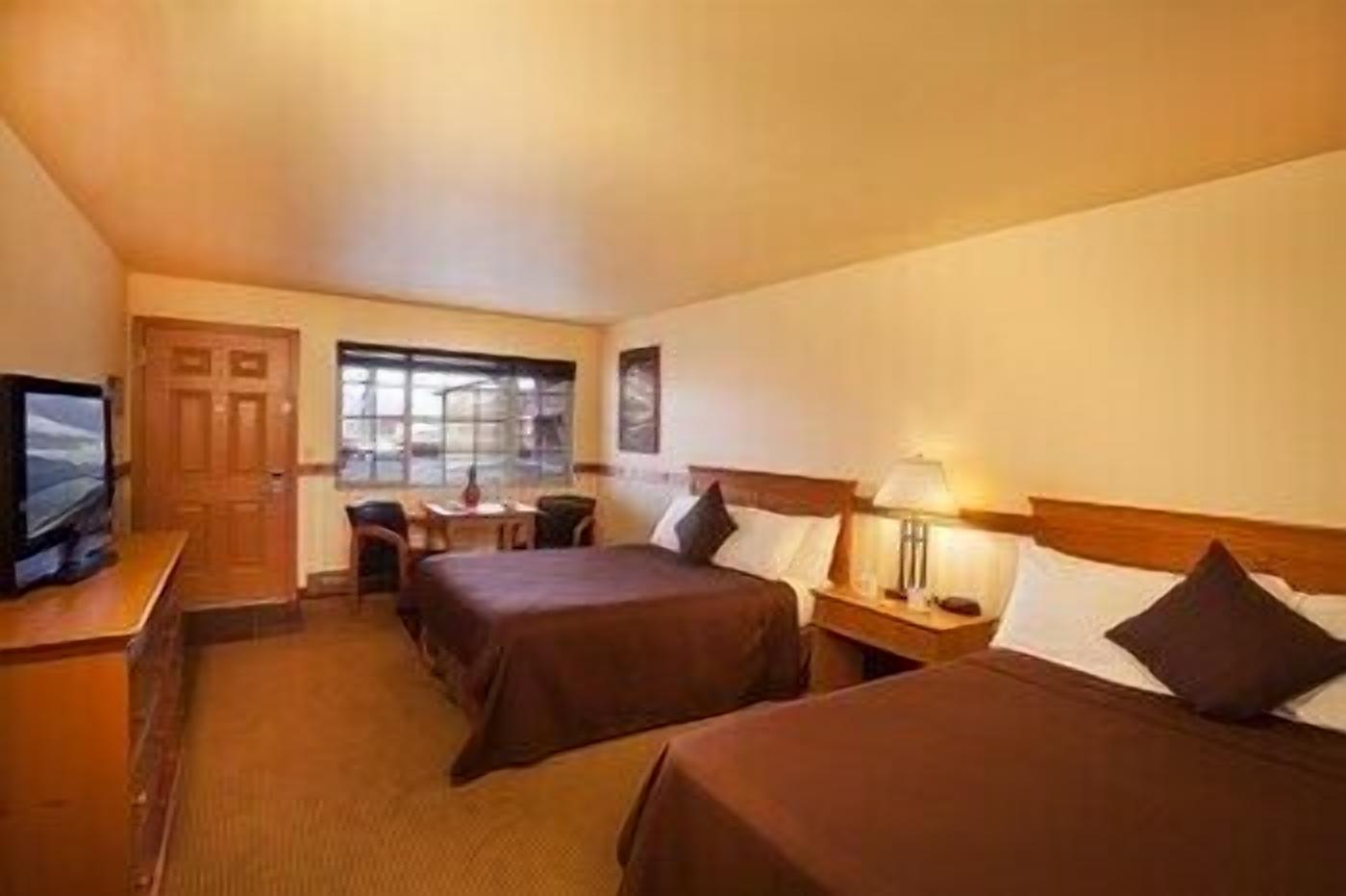 Iron/ironing board, cots/infant beds, free WiFi, bed sheets