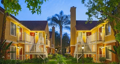 Clementine Hotel & Suites Anaheim