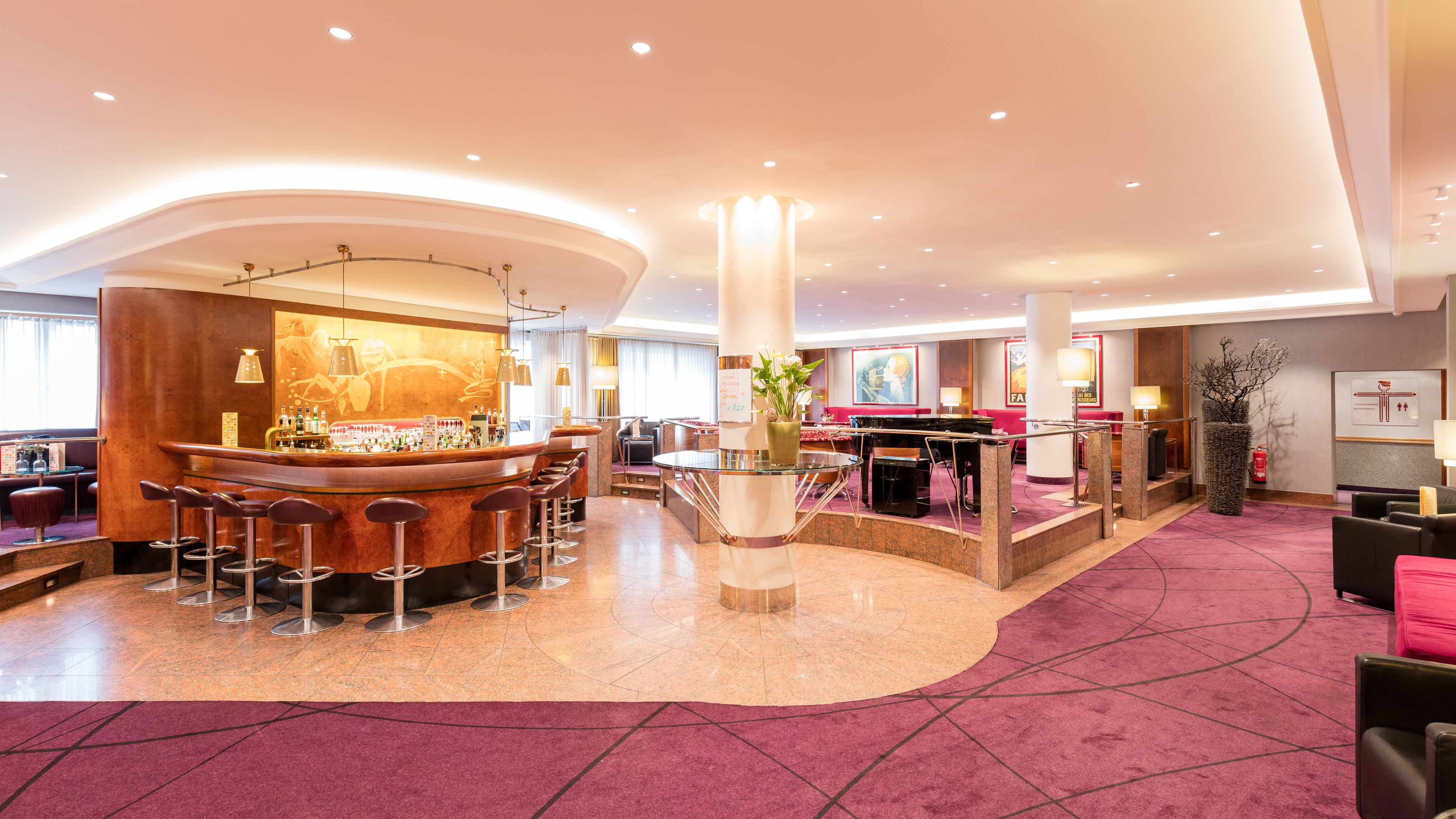 serves lunch and dinner