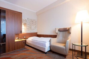 Standard Single Room (Plus) | Hypo-allergenic bedding, minibar, in-room safe, desk