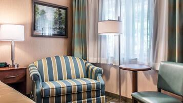 Standard Room, 1 King Bed with Sofa bed, Non Smoking (No Pets) | Desk, blackout drapes, iron/ironing board, free cribs/infant beds