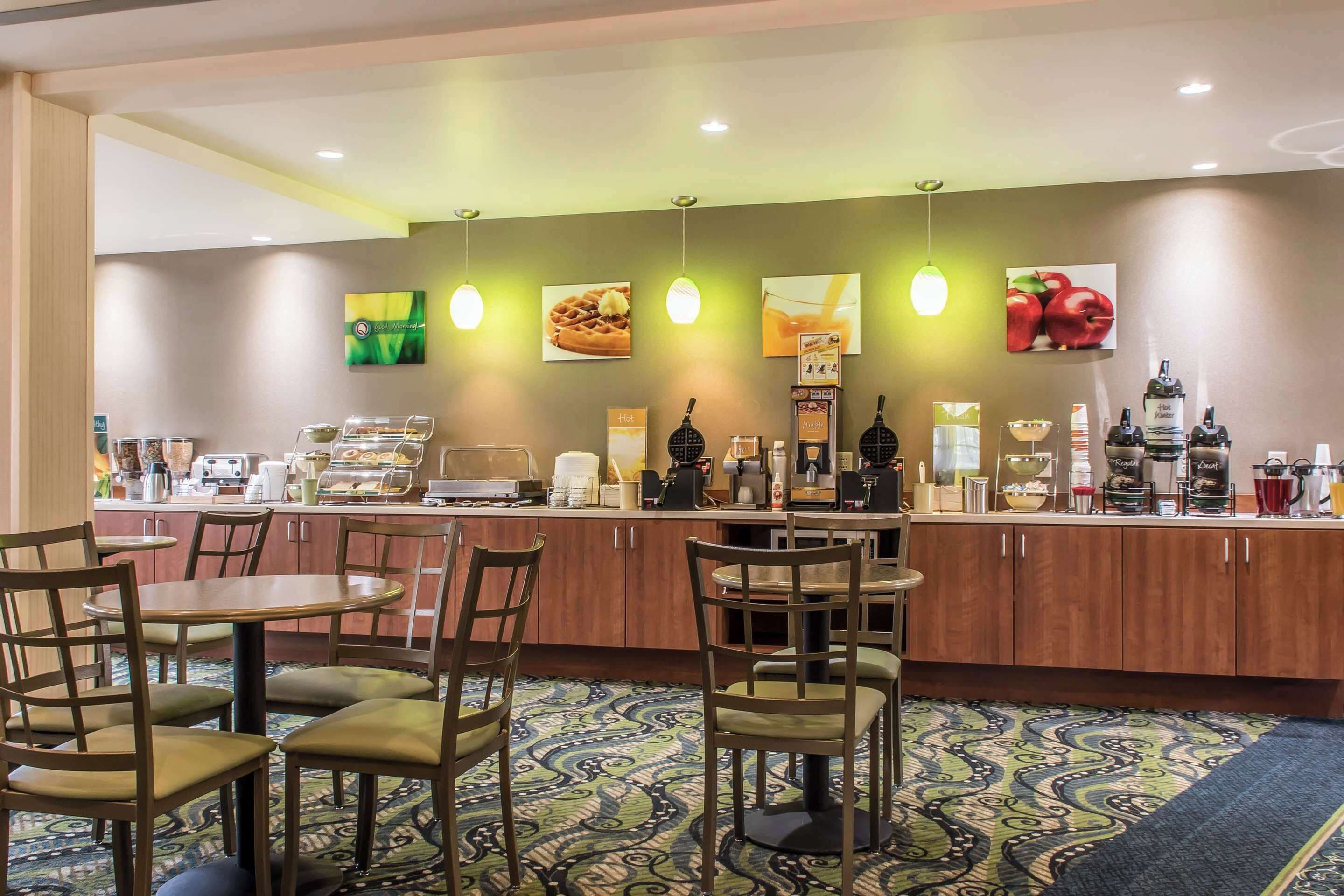 Inbegriffenes kontinentales Frühstück unter der Woche