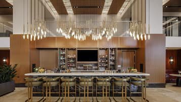 Serves dinner and happy hour