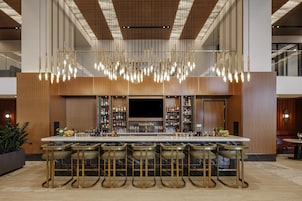 Serves dinner and happy hour