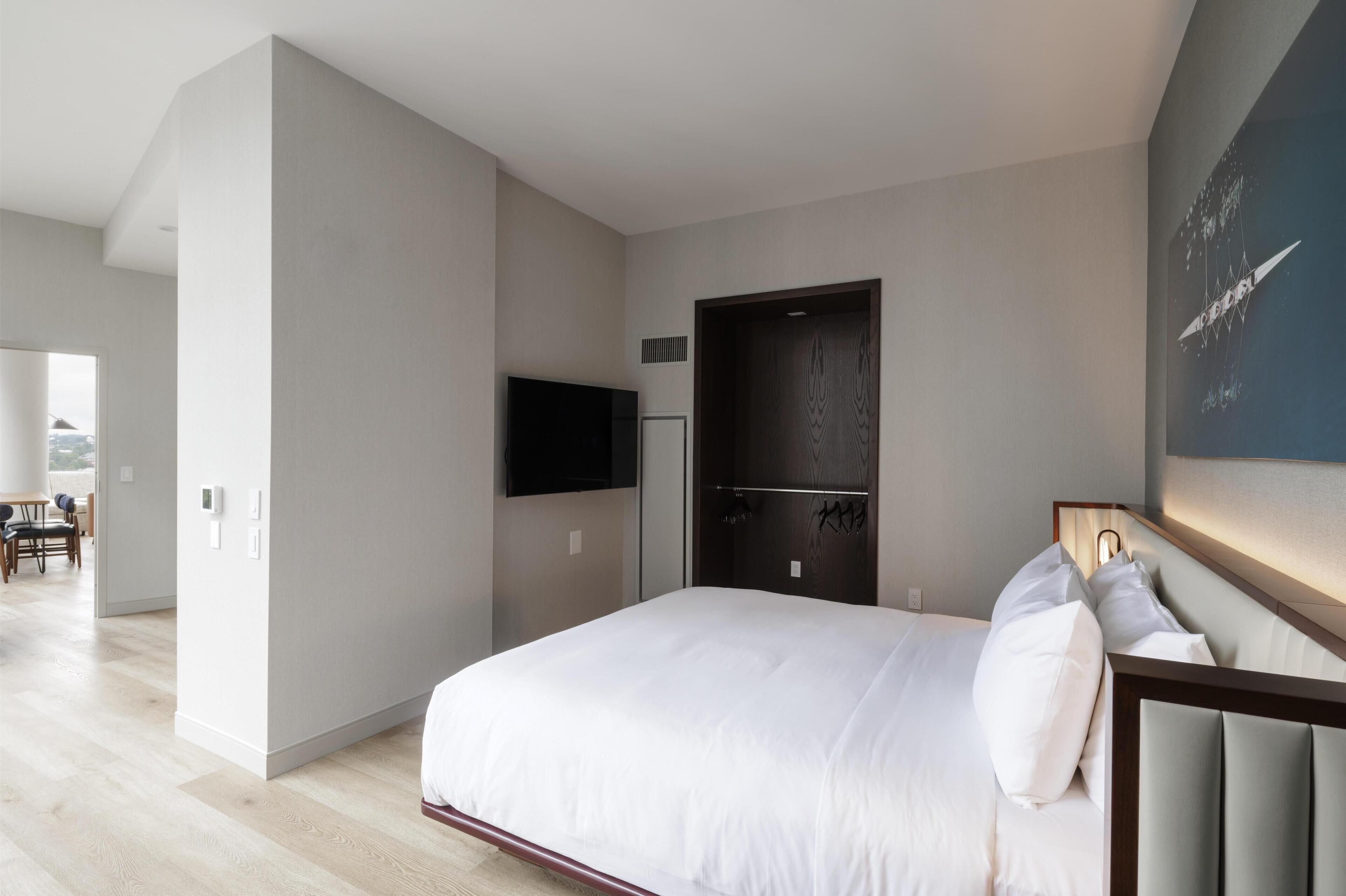 In-room safe, desk, blackout drapes, free WiFi