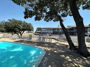 Seasonal outdoor pool -  Home Suites Hill Country (San Antonio)