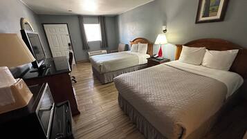 Basic Double Room | Desk, blackout drapes, soundproofing, iron/ironing board