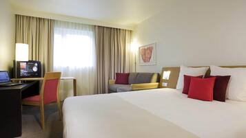 Coffres-forts dans les chambres, bureau, rideaux occultants