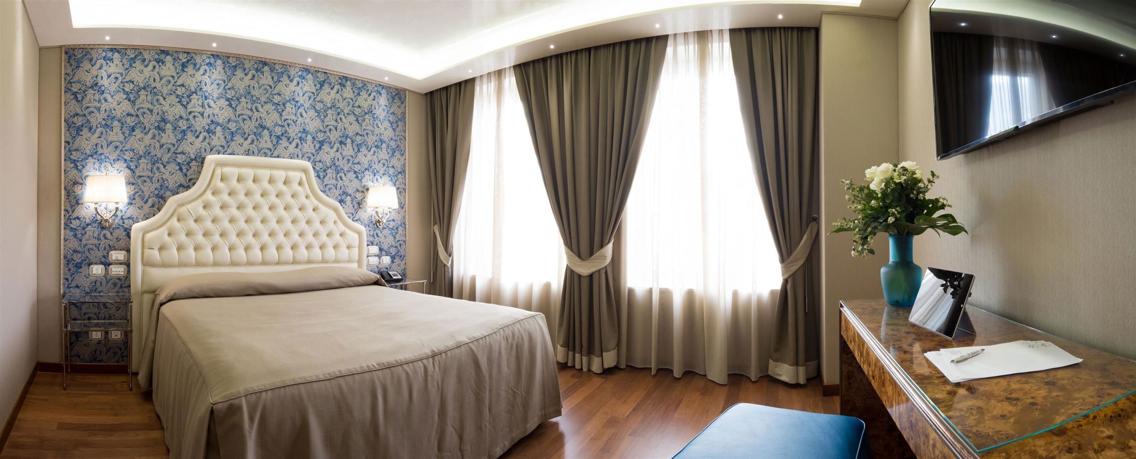 Egyptian cotton sheets, premium bedding, down comforters, pillowtop beds