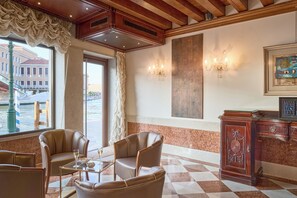 Bar (en el alojamiento)