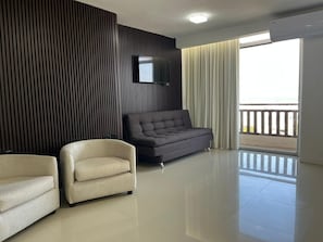 Suite Presidencial, 1 cama king, vista al mar | Premium-sengetøj, pengeskab på værelset, skrivebord