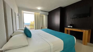 Suite Presidencial, 1 cama king, vista al mar | Premium bedding, in-room safe, desk, laptop workspace