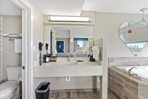 Bathroom - Blue Wave Inn (Rockport)