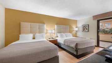 Desk, laptop workspace, iron/ironing board, free WiFi