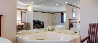 Quality Inn Breeze Manor