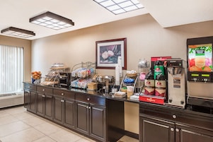 Desayuno para llevar gratuito y diario