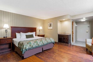 Executive Room, 1 King Bed with Sofa bed, Smoking | Desk, laptop workspace, soundproofing, iron/ironing board - Days Inn by Wyndham Westminster (Westminster)