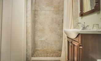 Room, 1 King Bed (314), Stairs Required | Bathroom