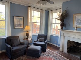 Room, 1 King Bed (318), Stairs Required | Individually decorated, individually furnished, iron/ironing board