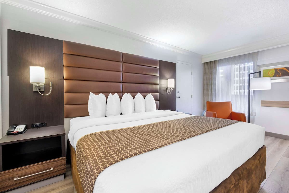Premium bedding, pillowtop beds, in-room safe, desk