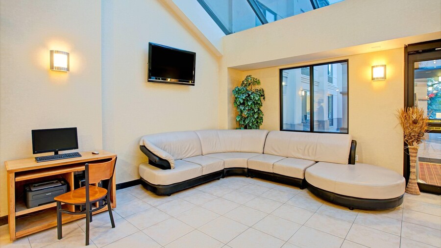 Days Inn by Wyndham Parsippany