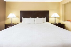 Decoración personalizada, muebles diferentes y escritorio 