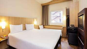 In-room safe, desk, blackout drapes, soundproofing