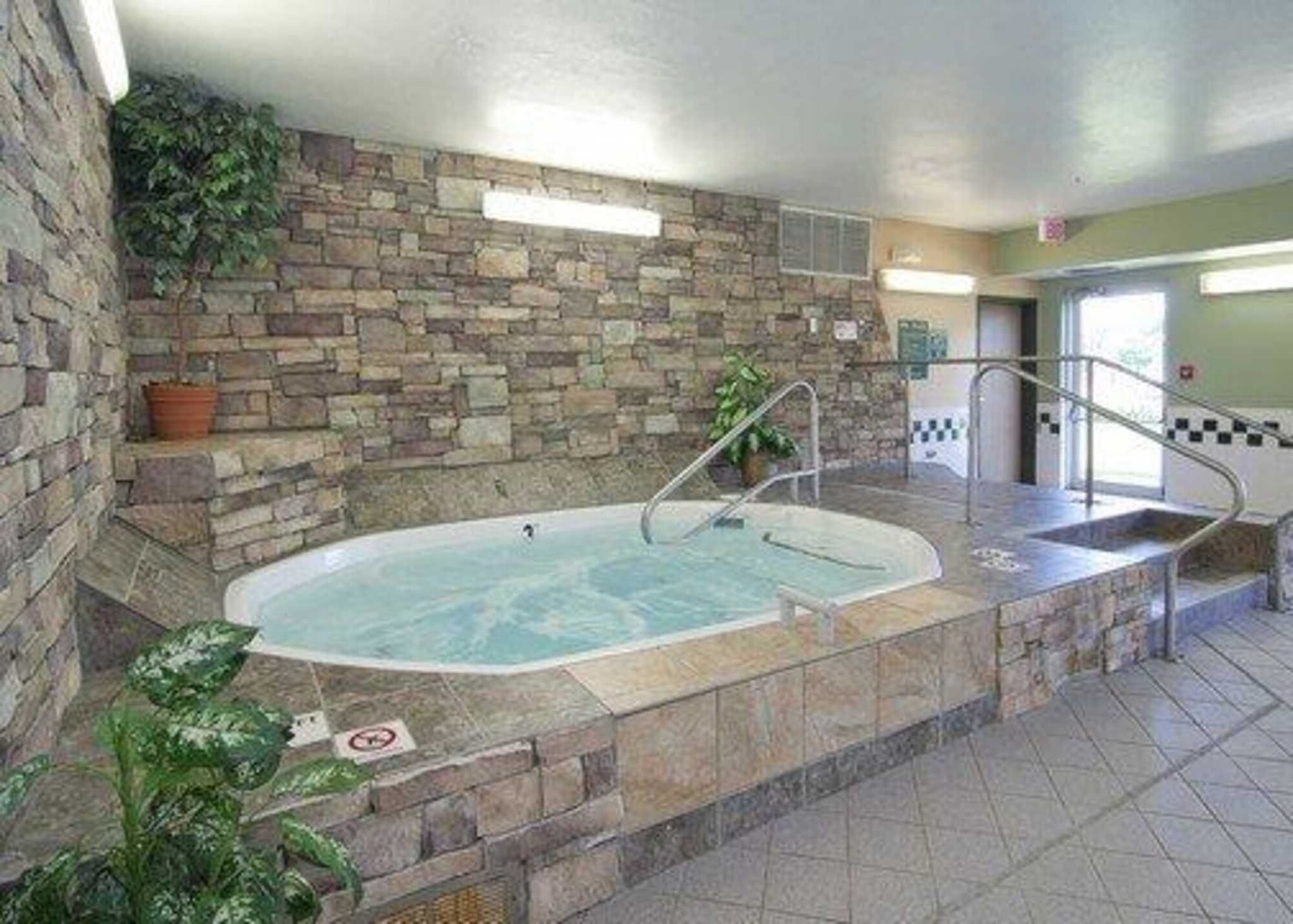 2 Star Hotels