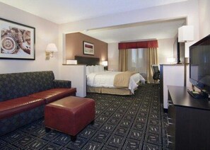 Suite, 1 kingsize-seng med sovesofa, ikke-røyk | Strykejern/-brett, wi-fi (inkludert) og sengetøy