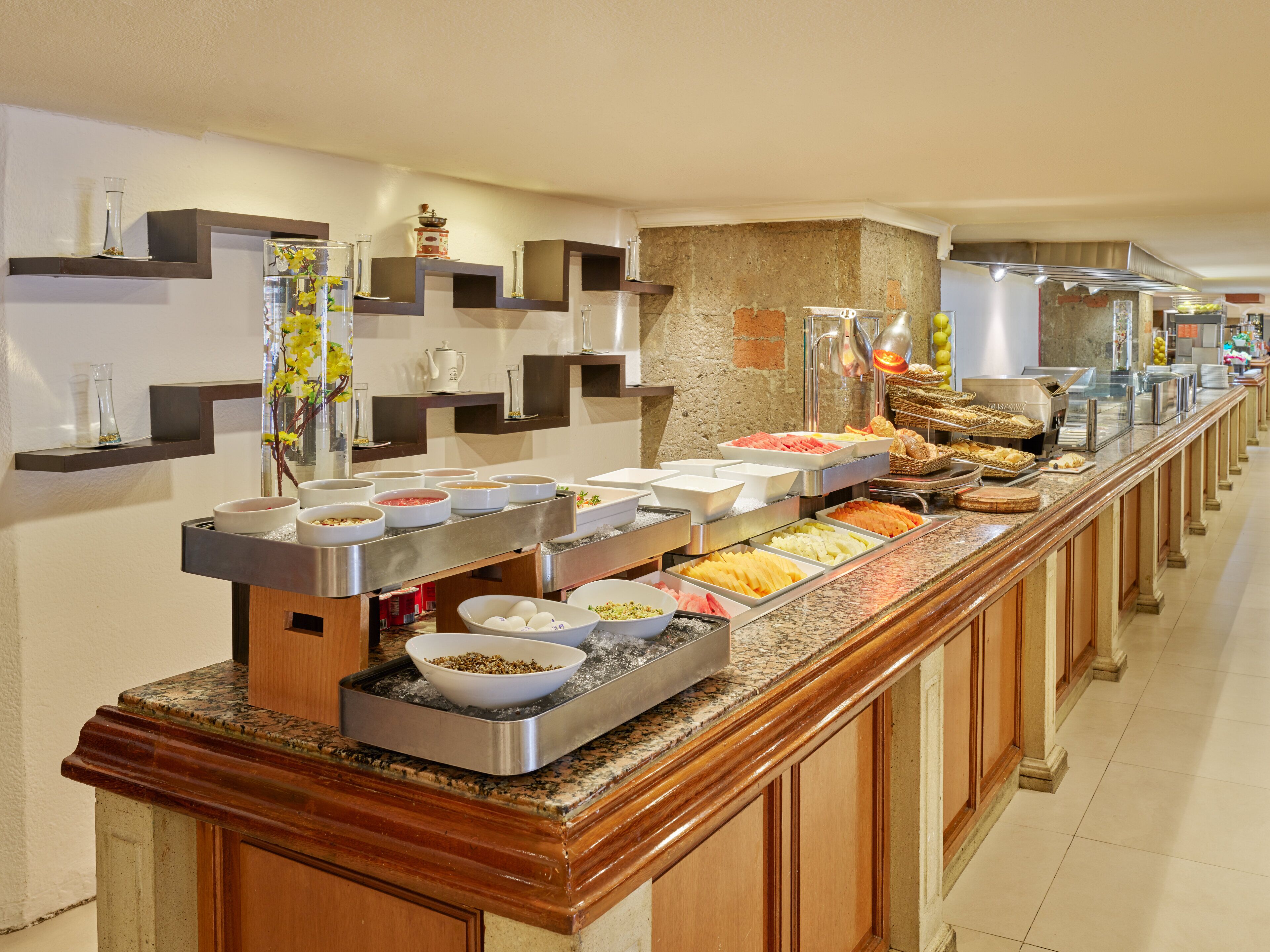 daily buffet breakfast for a fee