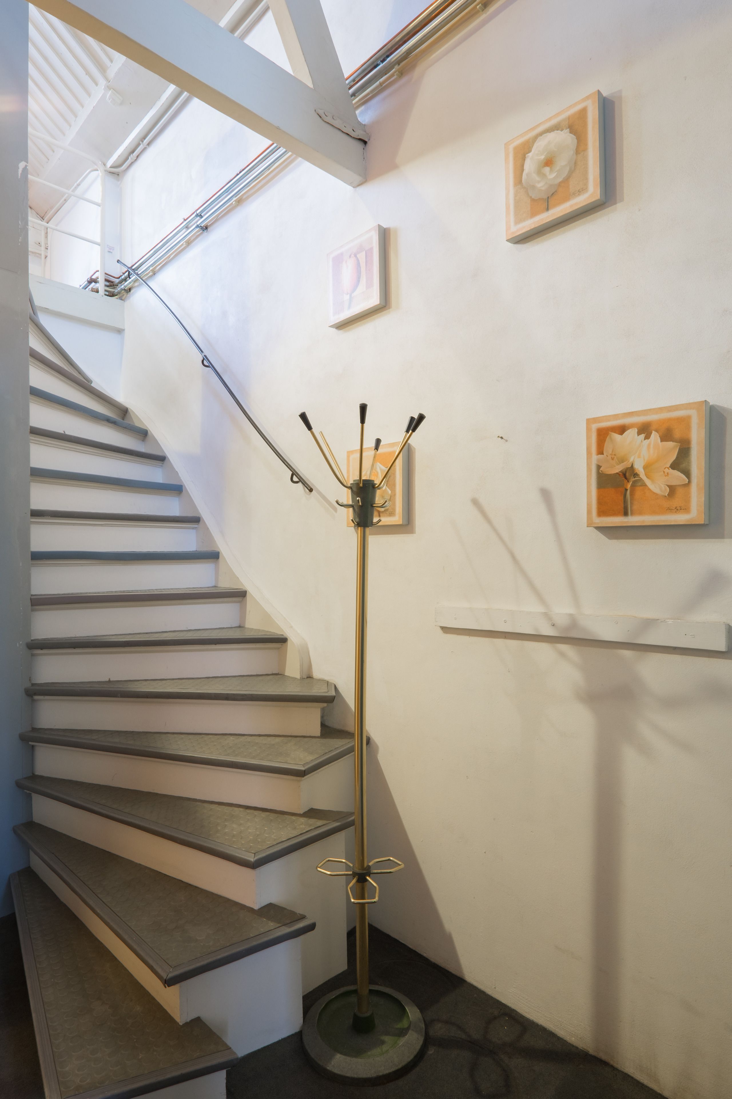 standard apartment (piet hein, only per stairs) | premium bedding, in-room safe, desk, laptop workspace