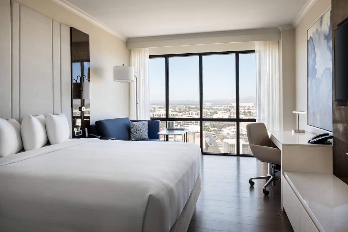 1 bedroom, in-room safe, desk, laptop workspace