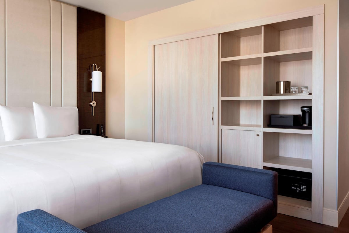 1 bedroom, in-room safe, desk, laptop workspace
