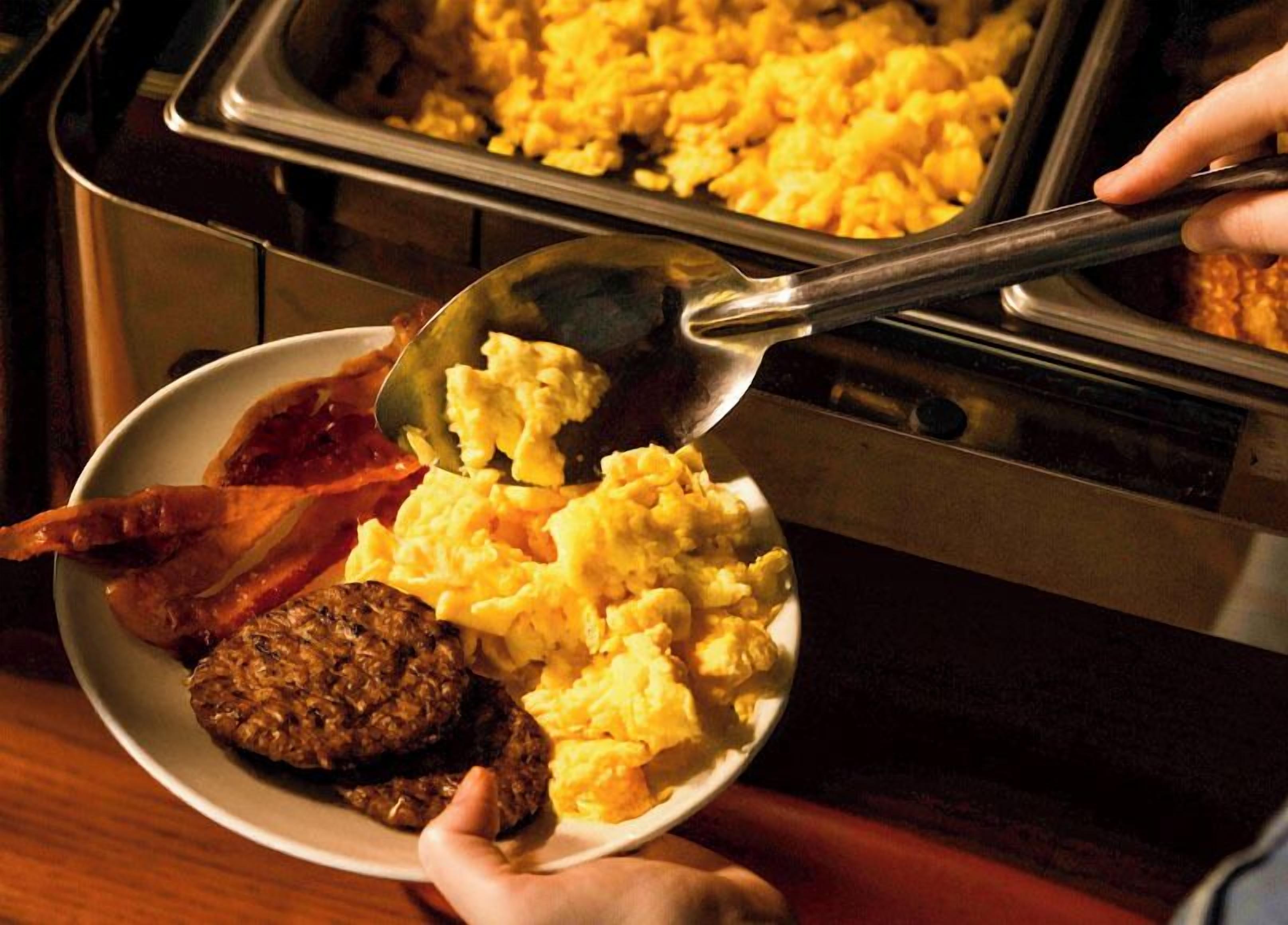 Daily buffet breakfast for a fee