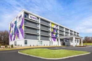 Exterior - Spark by Hilton Roanoke Airport (Roanoke)