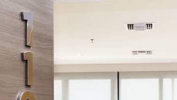 Signature Twin Room | 1 bedroom, free minibar items, in-room safe, individually decorated
