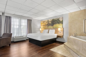 Studiosuite, 1 King-Bett, Nichtraucher (First Floor) | Whirlwanne