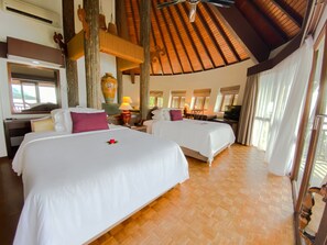 Premium bedding, minibar, in-room safe, desk - Damai Beach Resort (Kuching)
