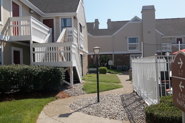 Khuôn viên nơi lưu trú