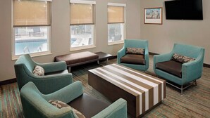 Lobby-lounge