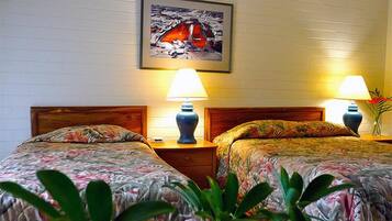 Departamento familiar, 1 habitación, cocina | Escritorio, tabla de planchar con plancha, cunas y camas extra