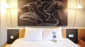 1 quarto, roupas de cama premium, escrivaninha