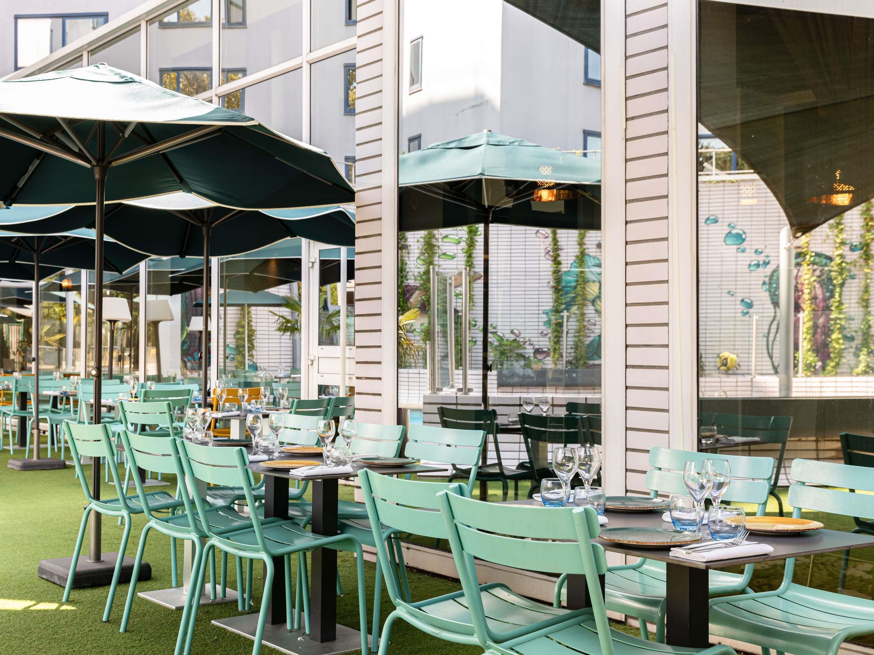 Een seizoensgebonden buitenzwembad